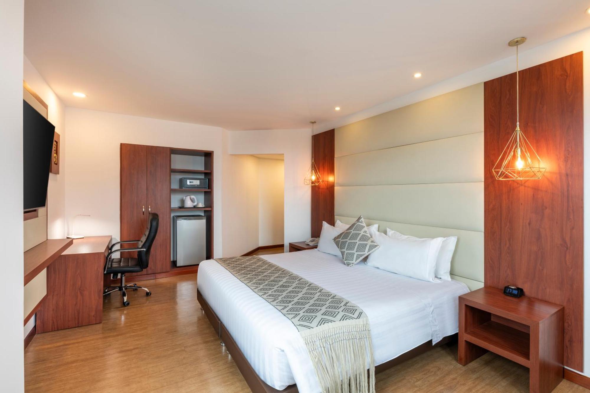Hotel Andes Plaza Богота Екстериор снимка