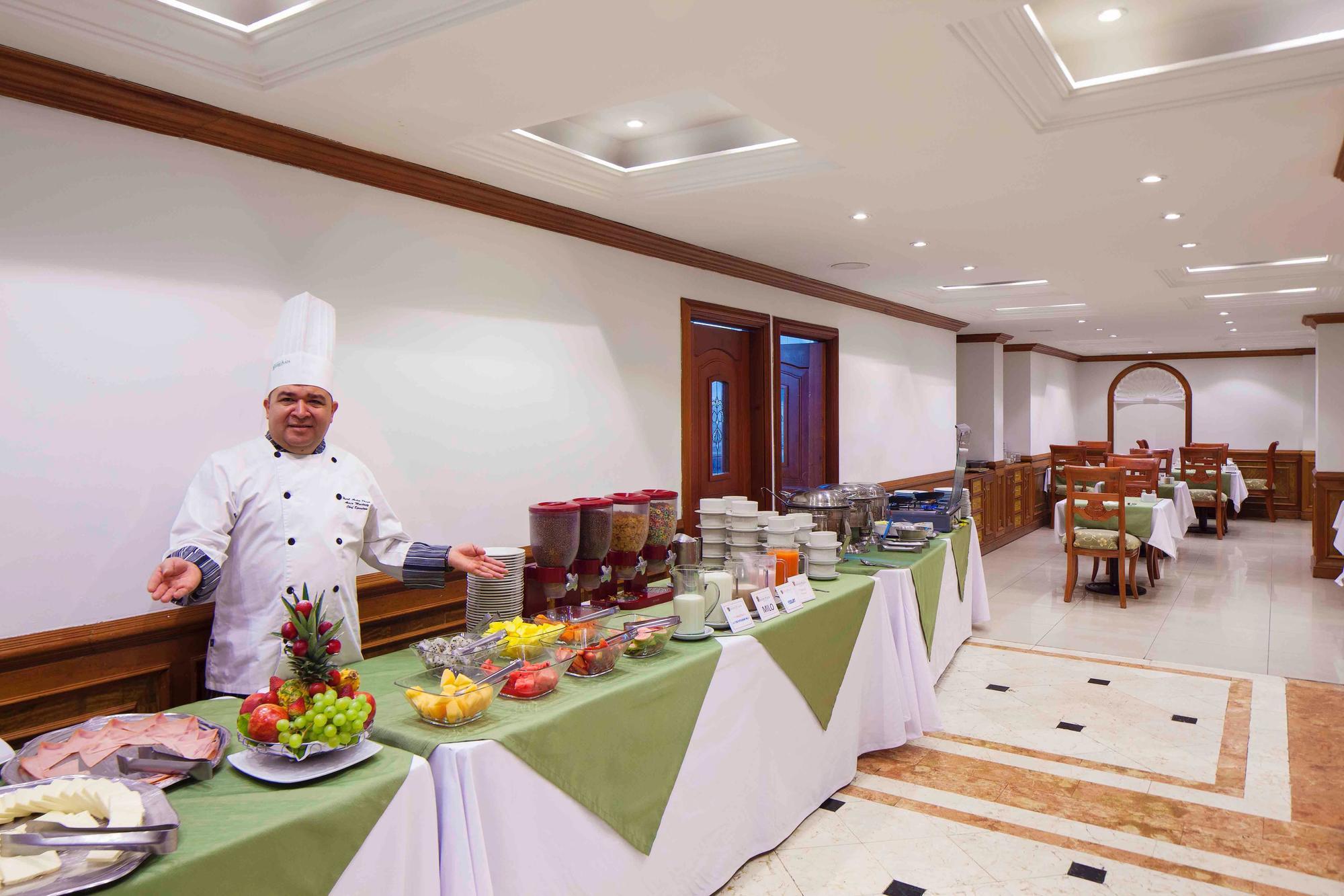 Hotel Andes Plaza Богота Екстериор снимка